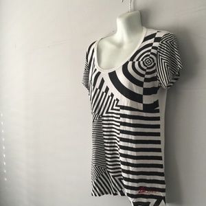 Desigual Women’s Short Sleeved T-Shirt XL
